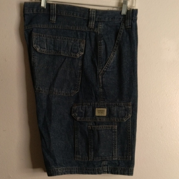 Men's Denim Cargo Shorts - Picture 3 of 6